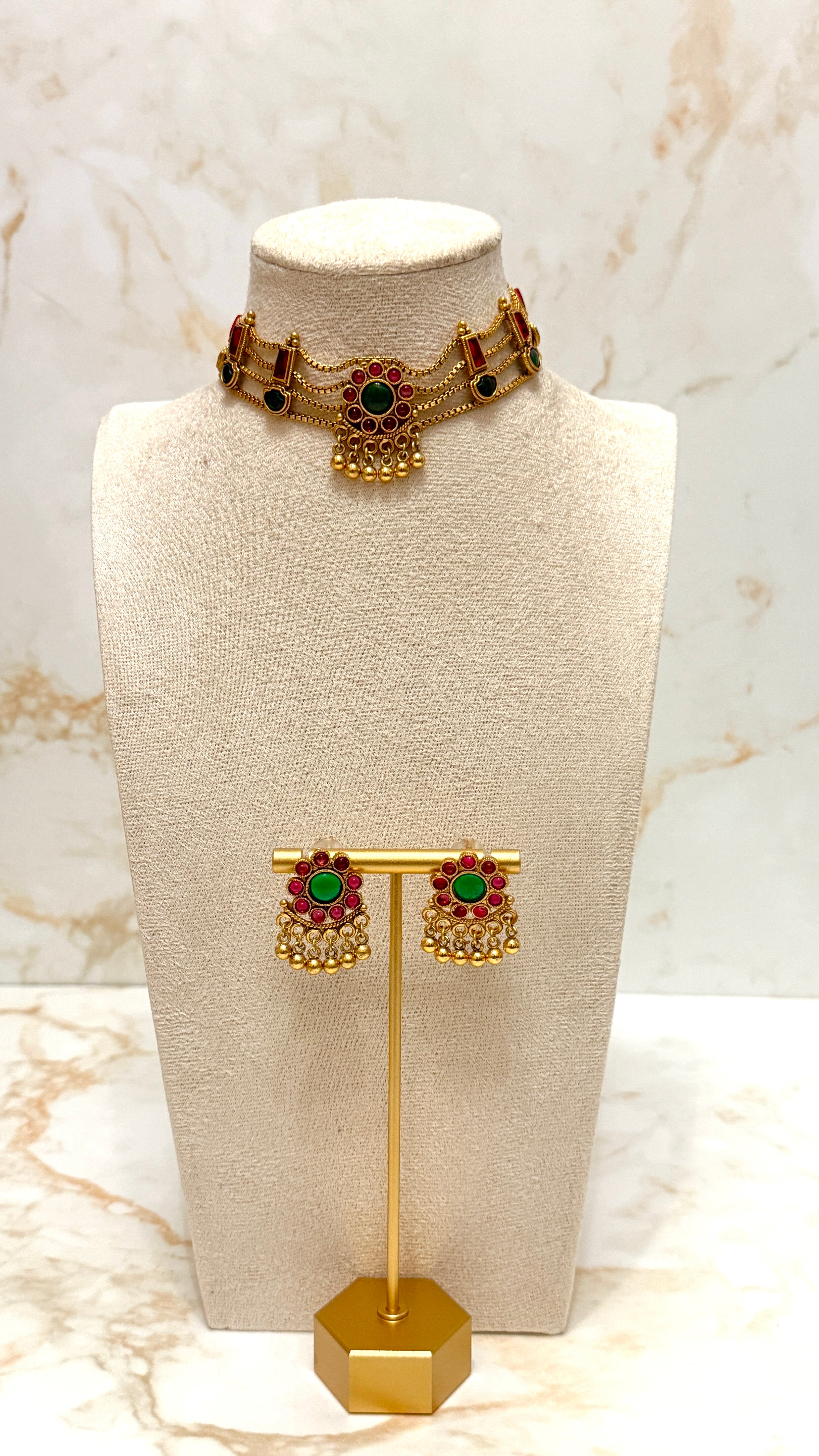 Traditional Choker